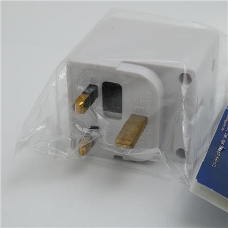 3PIN 3WAY BAKELITE ADAPTOR 9583 NNE