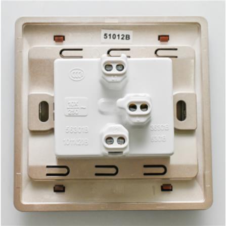 10A 1 GANG 2 WAY SWITCH SIMON 51012B-CN CHAMPAGNE WALNUT