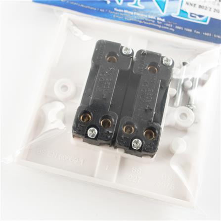 2 GANG 2 WAY FLUSH SWITCH 802/2 NNE