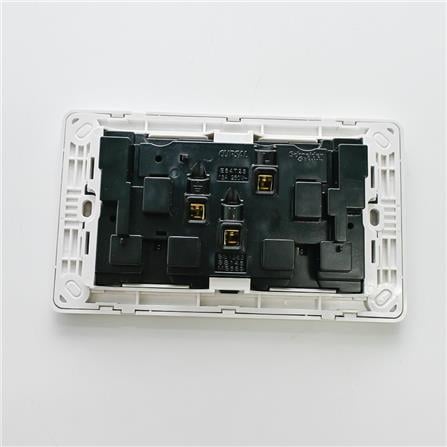 SCHNEIDER ZENCELO SWITCH SOCKET 13A TWIN GANG WHITE