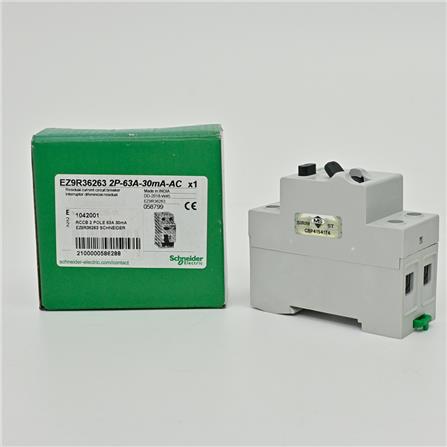 SCHNEIDER RESIDUAL CURRENT CIRCUIT BREAKER 2 POLE 63A 30mA AC TYPE EZ9R36263