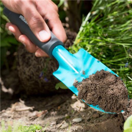 LARGE HAND TROWEL GARDENA 8950 BLUE BLACK