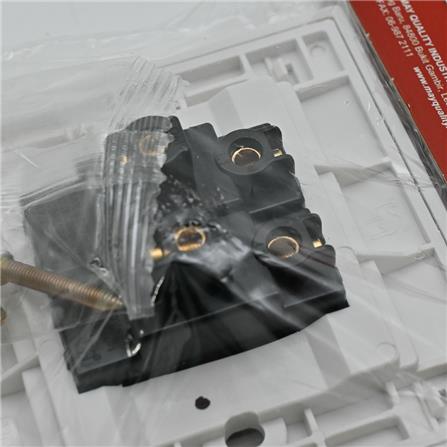 SELAMAT 16A 2GANG 1WAY SWITCH MQ8102-1W