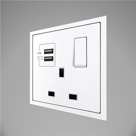 13A 1 GANG FLAT PIN SOCKET WITH 2 USB (5V 2A) WHITE H701384 SIMON