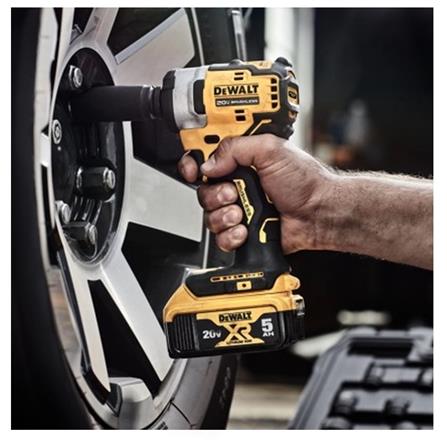 DEWALT CORDLESS 20V BRUSHLESS 1/2" IMPACT WRENCH (SOLO)