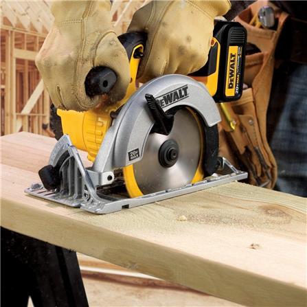 DEWALT 18V 165MM CORDLESS CIRCULAR SAW (SOLO) DCS391N-XJ